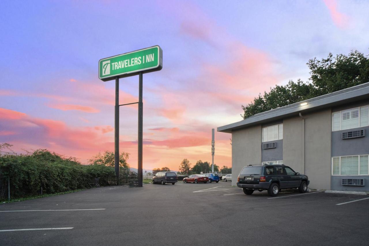 Travelers Inn Medford Exterior foto